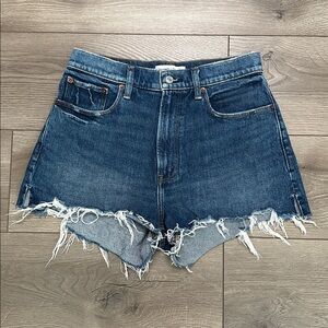 Abercrombie & Fitch The Mom High Rise Curve Love‎ Stretch Blue Jean Shorts 28